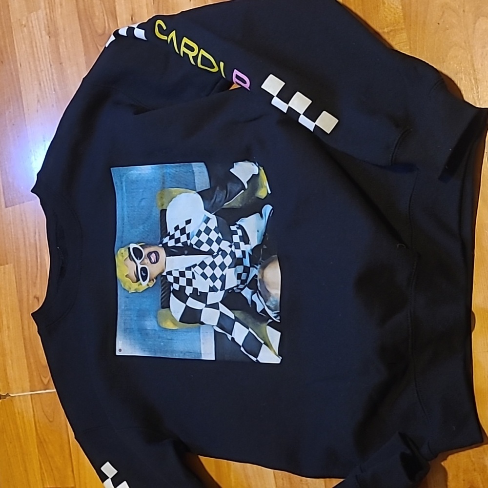 Cardigan B sweater